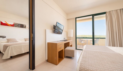 Double Room, Balcony