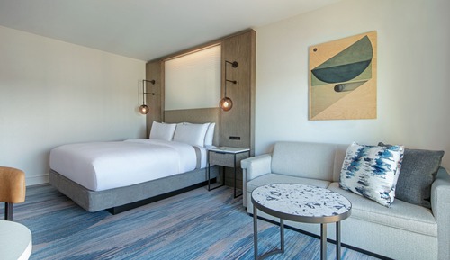 Room, 1 King Bed with Sofa bed, River View, Corner