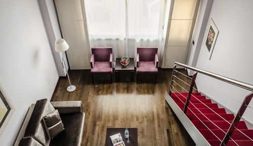 Duplex (Room)