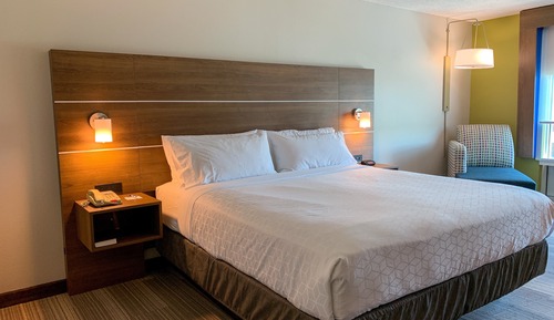 Standard Room, 1 King Bed, Accessible (Communications, Roll-In Shower)