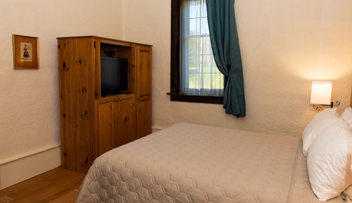 Classic Room, 1 Queen Bed