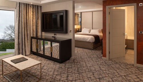 Luxury Suite