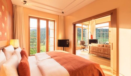 Valley Suite Retreat