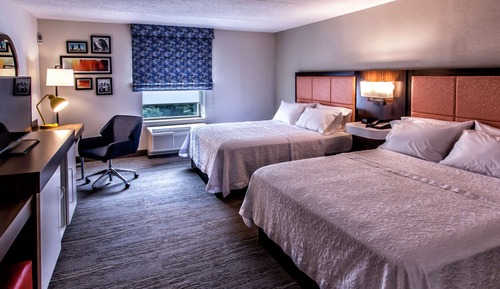 Two queen beds