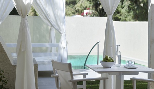 Sea View Spa Suite with Private Heated Pool and Beach Cabana
