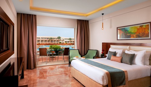 Deluxe Triple Room, Pool View