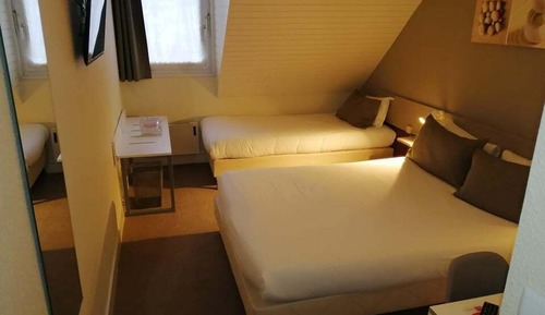 Classic Triple Room (View back of the hotel)