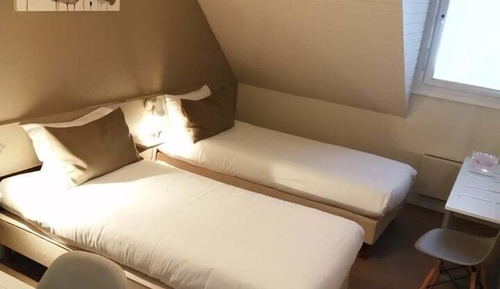 Classic Twin Room