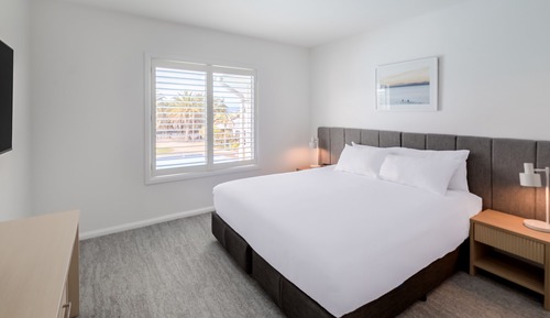 1 Bedroom Lagoon Apartment