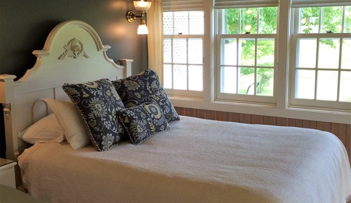 Room (Sterling Room)