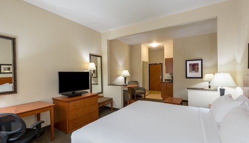 Suite, 1 King Bed, Accessible (Communication, Accessible Tub)