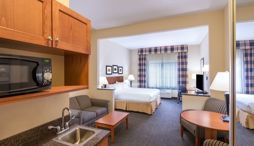 Suite, 1 King Bed, Accessible (Communication Accessible)