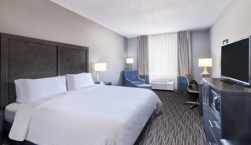 Standard Room, 1 King Bed