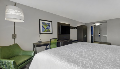 Standard Room, 1 King Bed