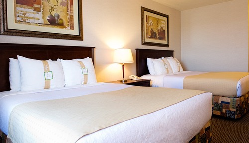 Standard Room, 2 Queen Beds, Accessible Bathtub (Mobility)