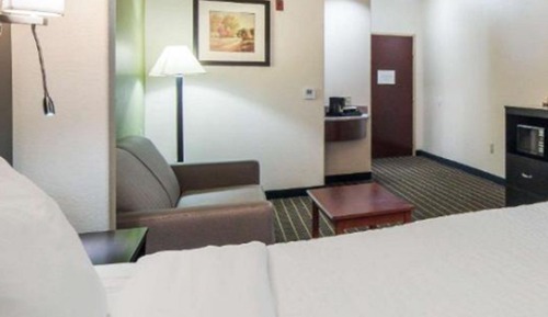 Suite, 1 King Bed, Non Smoking