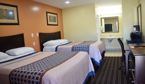 Standard Room, 2 Queen Beds