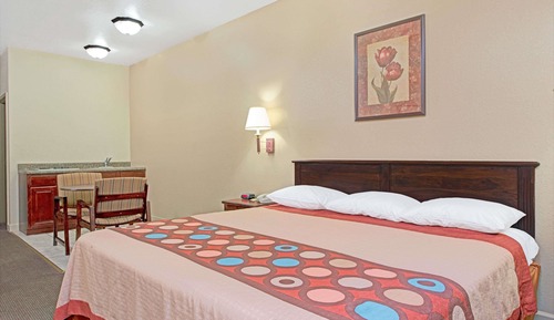 Standard Room, 1 King Bed, Smoking
