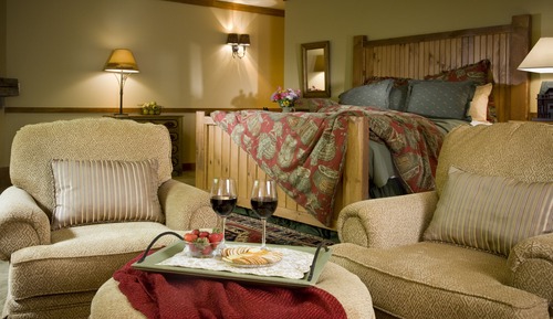 Standard Suite, Multiple Beds, Fireplace