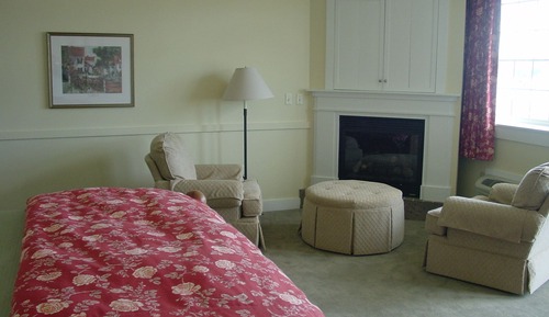 Superior Room, 1 King Bed, Jetted Tub, Lake View