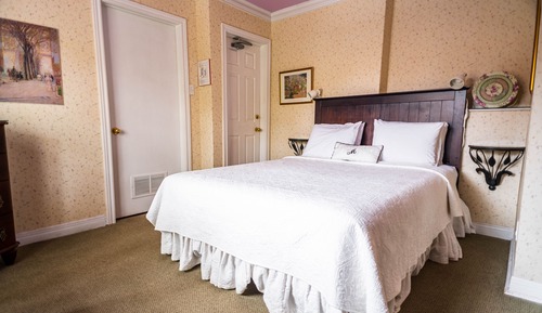 Room (11)