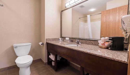 Suite, Multiple Beds, Non Smoking (2 Queen and Sofa Bed)