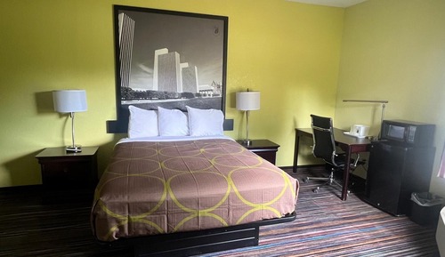 Room, 1 Queen Bed, Smoking