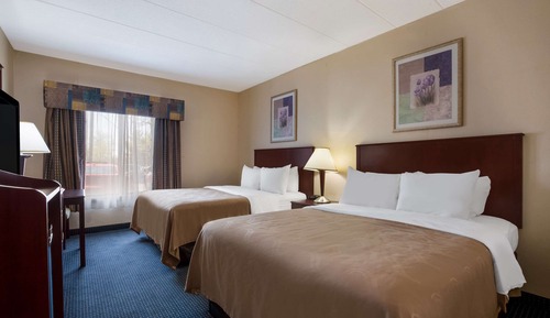 Room, 2 Queen Beds, Accessible, Non Smoking (Roll-In Shower)
