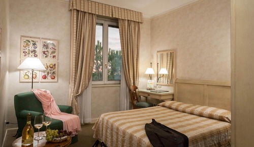 Classic Triple Room