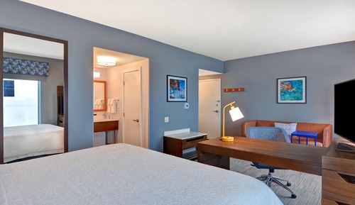 1 King Bed W/Sofabed Studio Suite NonSmoking