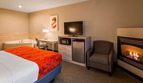 Suite, 1 King Bed, Non Smoking, Jetted Tub