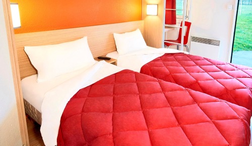 Standard Room, Multiple Beds (1 Double and 1 Single bed)