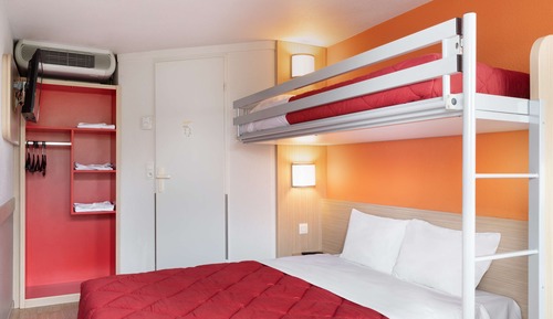 Standard Room, Multiple Beds (1 Double and 1 Single bed)