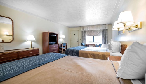 Standard Room, 2 Queen Beds, Non Smoking