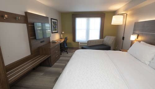 Standard Room, 1 King Bed