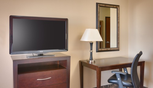 Standard Room, 1 King Bed, Accessible Bathtub (Communication Accessible)