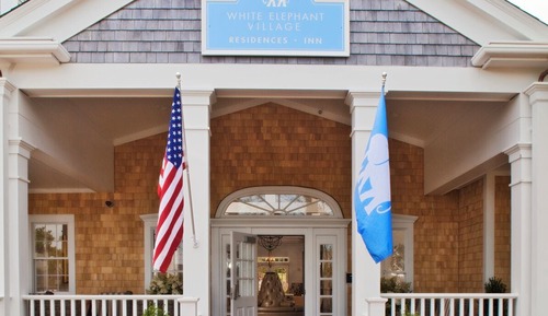 Two-Bedroom Residence-Located at the White Elephant Inn at 19 North Water Street