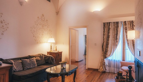 Suite, 1 King Bed with Sofa bed, Private Bathroom