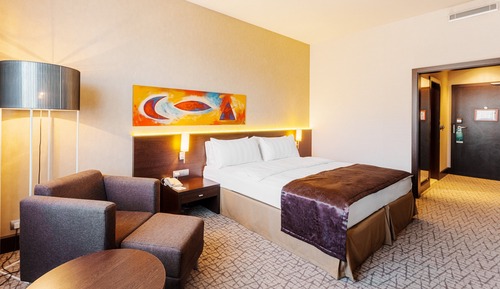 Standard Room, 2 Twin Beds, City View (High Floor)