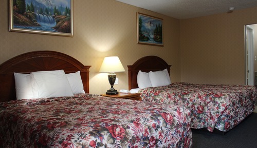 Deluxe Room, 2 Double Beds, Non Smoking, Refrigerator & Microwave