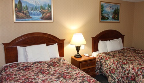 Deluxe Room, 2 Double Beds, Smoking, Refrigerator & Microwave