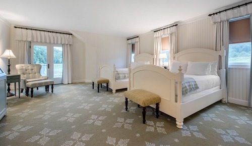 Room, 2 Double Beds, Accessible, Resort View (Porch)