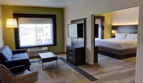 Suite, 1 Bedroom (1 King, Living Area)