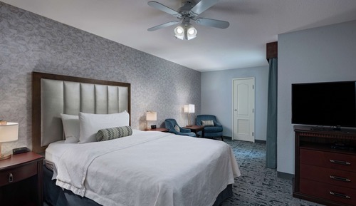 Studio Suite, 1 Queen Bed, Non Smoking