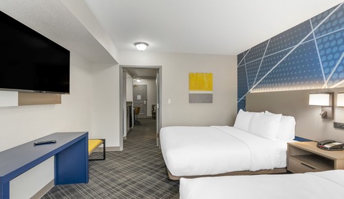 Suite, Multiple Beds, Non Smoking