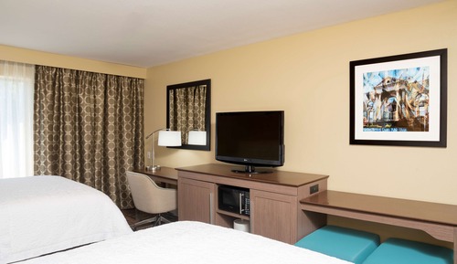 Room, 2 Queen Beds, Accessible, Non Smoking