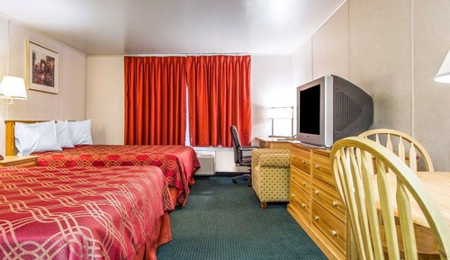Suite, 2 Queen Beds, Non Smoking