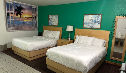 Room, 2 Double Beds, Kitchenette