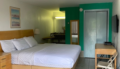 Comfort Room, 1 King Bed