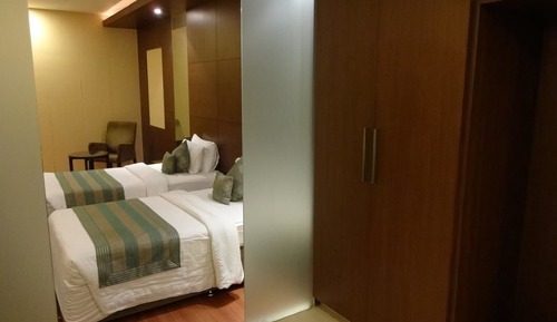 Executive Suite